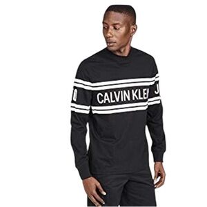 Calvin Klein Jeans Size Medium Black Long-Sleeve Pullover Shirt.